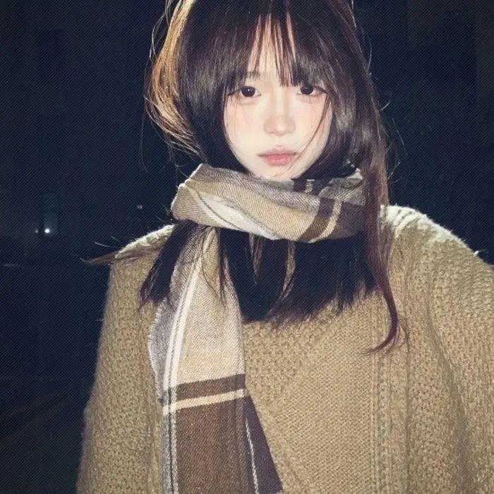 年轻女子